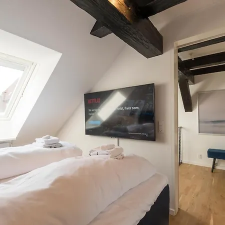 Center Penthouse Apartahotel