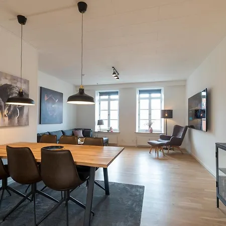 Center Penthouse Aparthotel Sonderborg