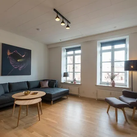 Center Penthouse Apartahotel Sønderborg
